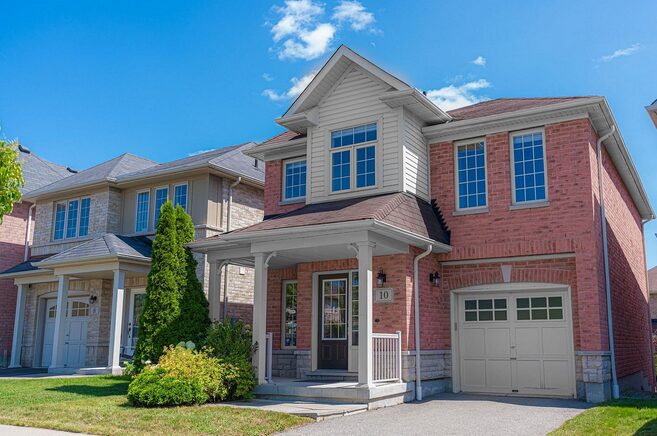 Applecroft detached home for sale